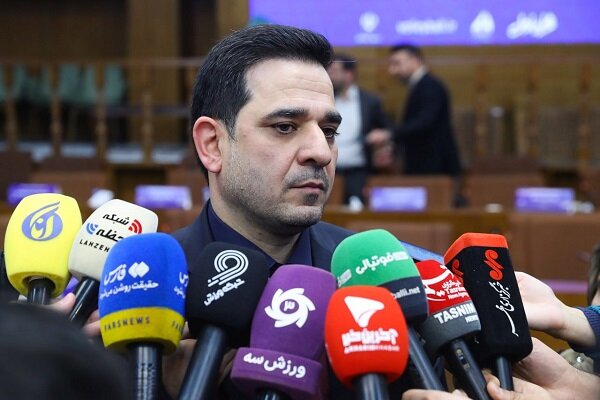 تقوی: لیگ برتر والیبال نباید متمرکز شود