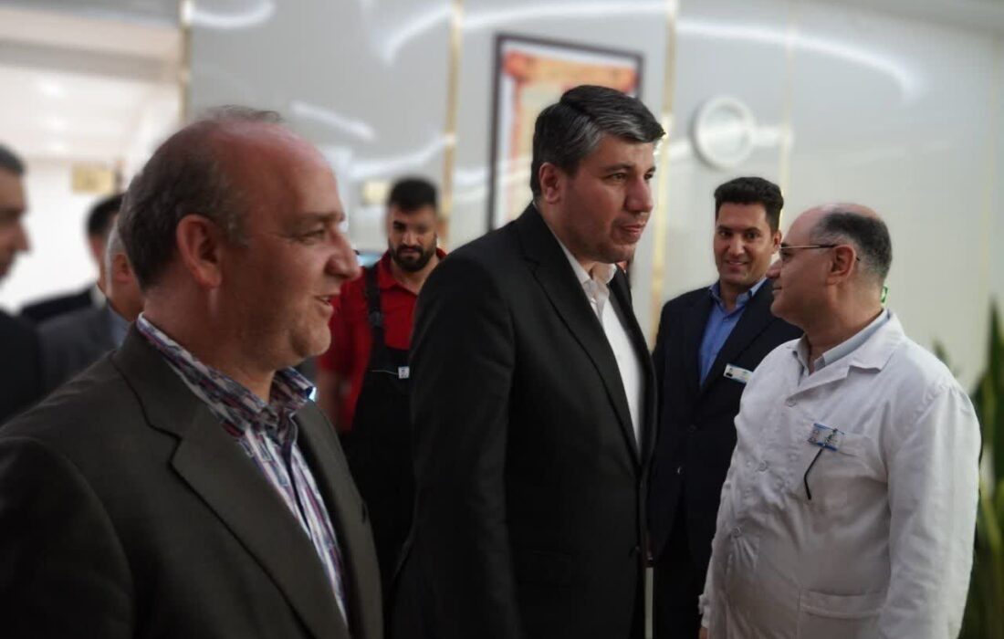 قدردانی مدیرعامل بانک صادرات ایران از کادر درمان/ افشین خانی: ارائه خدمات درمانی مناسب به شهروندان، نماد تحقق رسالت اجتماعی است