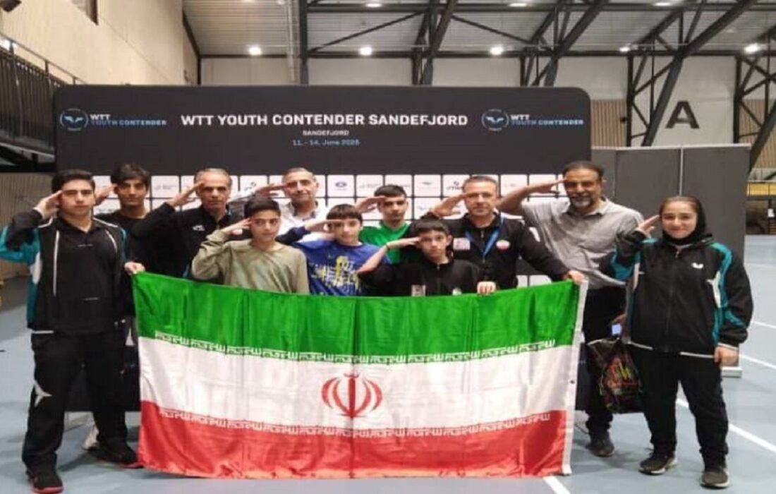 احترام نظامی ملی‌پوشان تنیس روی میز