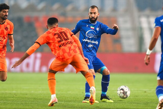 چشمی در آستانه تمدید قرارداد با استقلال