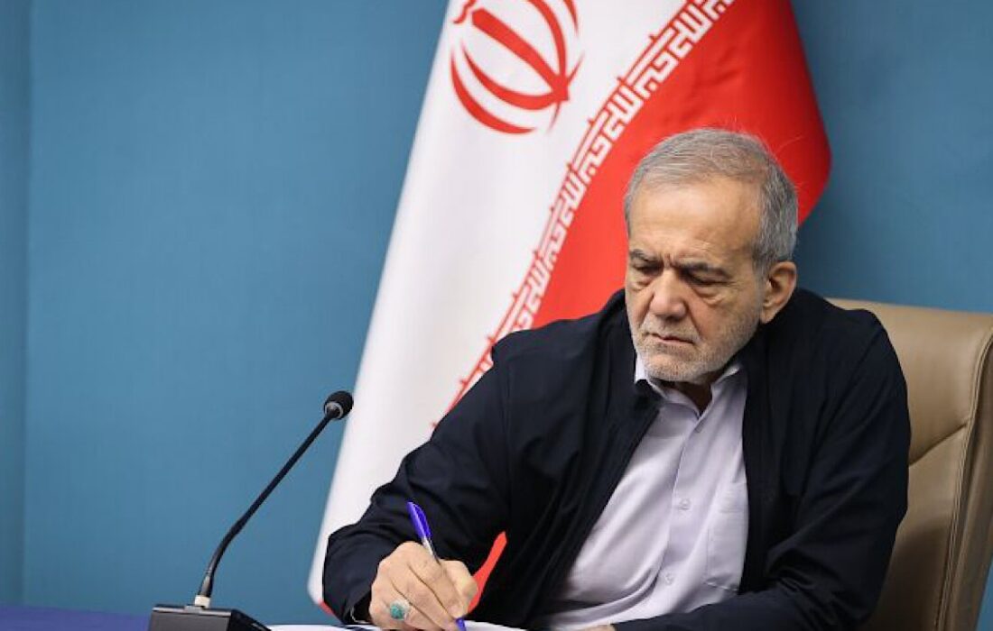 پزشکیان قهرمانی تیم ملی کشتی فرنگی را تبریک گفت