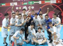 ایران، میزبان را گلباران کرد