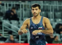 کشتکار قهرمان جهان را در هم کوبید و به نیمه نهایی رسید