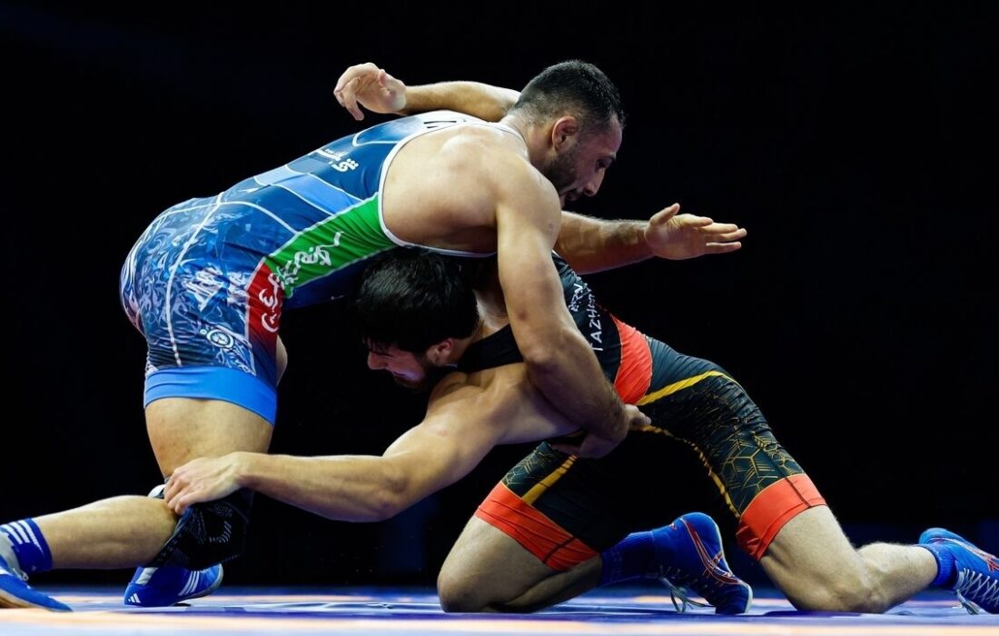 آذرپیرا با شکست قهرمان جهان، طلای کشتی آزاد ۹۷ کیلوگرم بازیهای کشورهای اسلامی را تصاحب کرد
