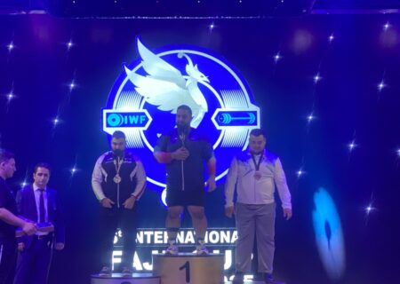 قهرمانی تیم ملی وزنه‌برداری ایران در جام فجر با ۸ مدال رنگارنگ