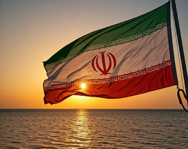 اهتزار پرچم ایران به نام «شهدای ناو دنا» در بازی‌های آسیایی ساحلی چین