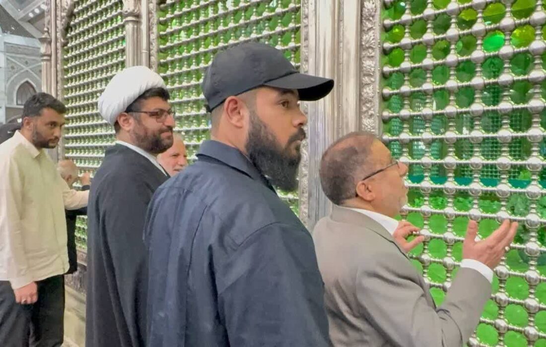 حضور رئیس هیئت عمومی مجلس اعلای اسلامی عراق در حرم مطهر امام خمینی(ره)
