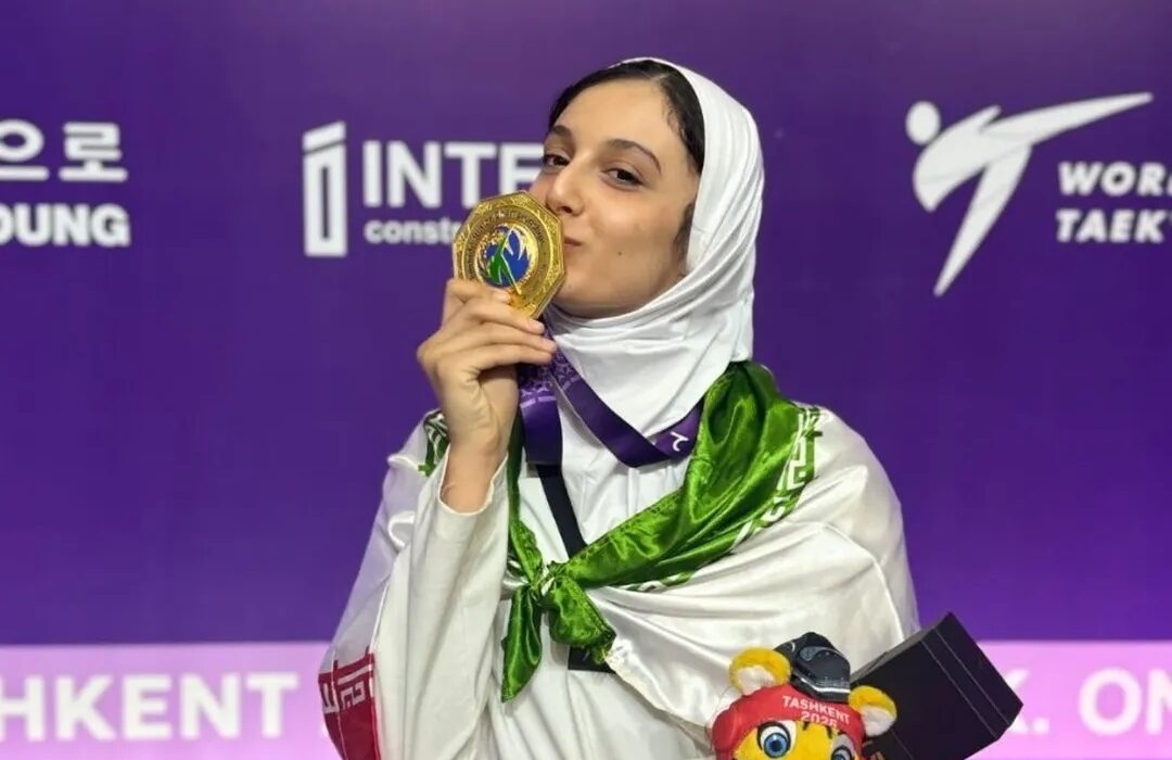 صعود حنا زرین‌کمر به فینال تکواندو آزاد زنان جهان/ ایران یک قدم تا طلا در چین