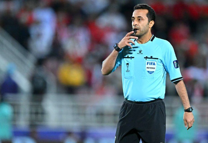 موعود بنیادی فرد قاضی نبرد استقلال و پرسپولیس در نقش جهان